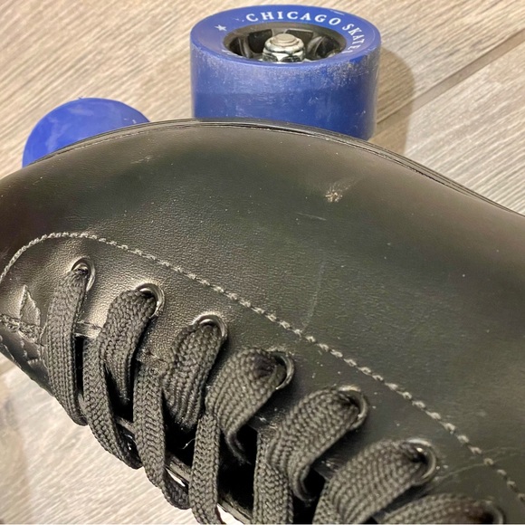 CHICAGO Skates Black Quad Roller Adjustable High Top Design Indoor Outdoor - Picture 7 of 16